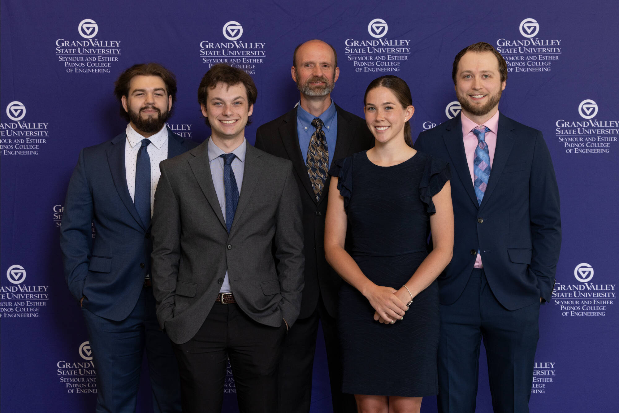 Group photo of Team 16